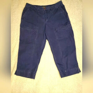 84. Eddie Bauer ~ 100% Cotton ~ Cargo Capris  ~ Dark Blue ~ 10 Petite ~ Pockets